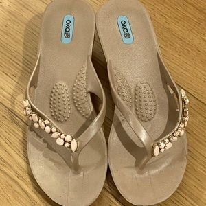 Oka Spa sandals 🩴